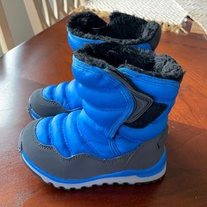 Winter toddler boots